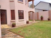 3 Bedroom House in Aerorand