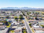 3 Bedroom House in Blue Downs 3 Bedroom House in Blue Downs