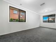 3 Bedroom house in Clyde North!