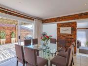 3 Bedroom House in Constantia Kloof