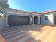 3 Bedroom House in Dawnpark