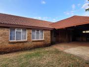 3 Bedroom House in Doornpoort