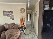 3 Bedroom House in Ehrlich Park