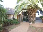 3 Bedroom House in Eike Park