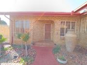 3 Bedroom House in Eldoraigne