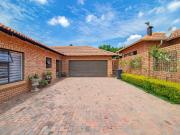 3 Bedroom House in Equestria