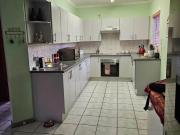 3 Bedroom House in Florauna