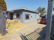 3 Bedroom House in Florentia