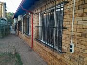 3 Bedroom House in Geelhoutpark