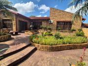 3 Bedroom House in Geelhoutpark