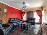 3 Bedroom House in Glen Marais