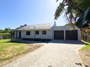 3 Bedroom House in Gonubie