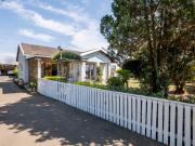 3 Bedroom House in Hayfields