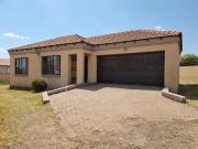 3 Bedroom House in Jackaroo Park