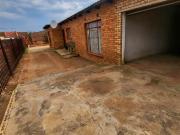 3 Bedroom House in Kanana