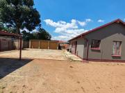 3 Bedroom House in Katlehong