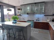 3 Bedroom House in Kensington