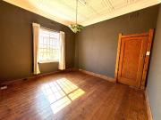 3 Bedroom House in Kensington