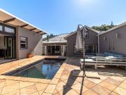 3 Bedroom House in Kensington