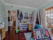 3 Bedroom House in Kensington