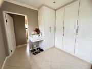 3 Bedroom House in Kensington