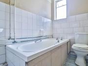 3 Bedroom House in Kensington