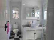 3 Bedroom House in Kensington