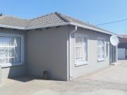 3 Bedroom House in Klarinet