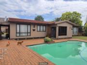 3 Bedroom House in Klippoortje