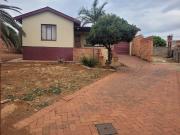 3 Bedroom House in Kwaggasrand