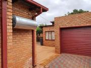3 Bedroom House in Mahwelereng