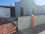 3 Bedroom House in Malibu Village