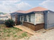3 Bedroom House in Malvern