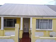3 Bedroom House in North End 3 Bedroom House in North End