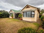 3 Bedroom House in Oatlands North
