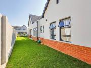 3 Bedroom House in Olympus AH