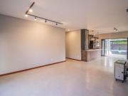 3 Bedroom House in Parktown North