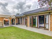 3 Bedroom House in Ravenswood