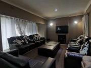 3 Bedroom House in Robertsham