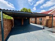 3 Bedroom House in Rooihuiskraal North