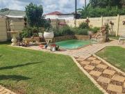 3 Bedroom House in Roosheuwel