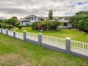 3 Bedroom House in Schoenmakerskop
