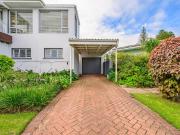 3 Bedroom House in Schoenmakerskop