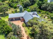 3 Bedroom House in Shere