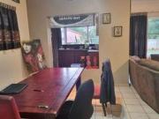 3 Bedroom House in Songloed