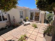 3 Bedroom House in Sunningdale