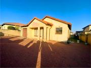 3 Bedroom House in Tasbet Park