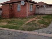 3 Bedroom House in Thatch Hill Estate