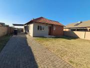 3 Bedroom House in Waterkloof