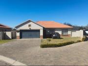 3 Bedroom House in Waterkloof